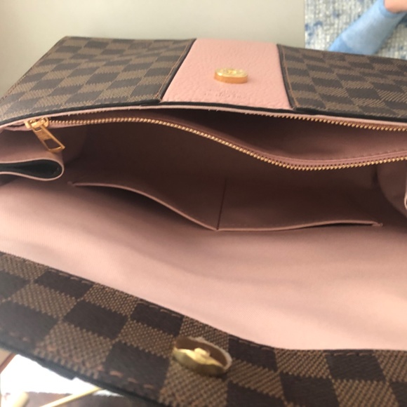 Louis Vuitton Handbag - Picture 2 of 8